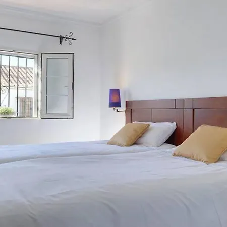 Bright 2 Bedroom Townhouse Tatil Evi *